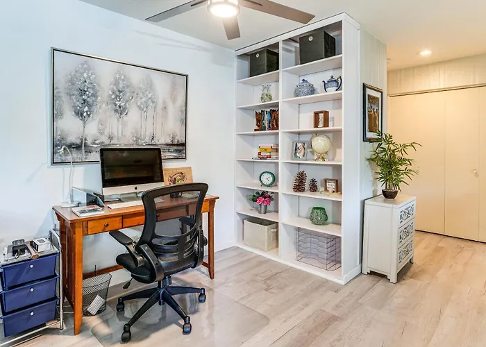 1 Mi To Whiskey Row + Town Sq: Remote Work Hub! *